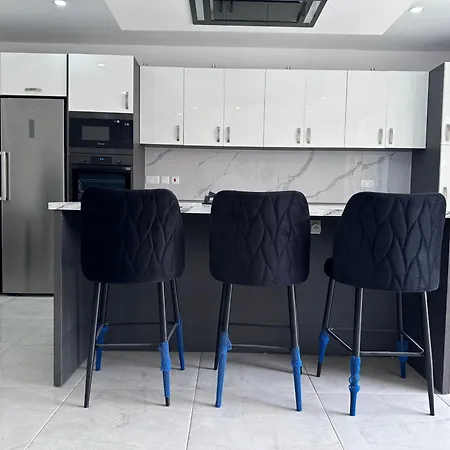 Mediterranean Nest *