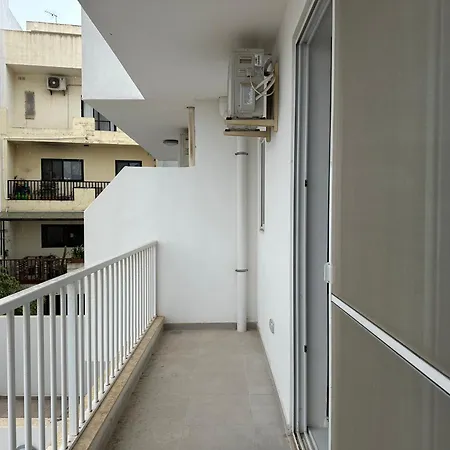 Mediterranean Nest Apartment *