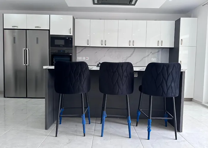 Mediterranean Nest *