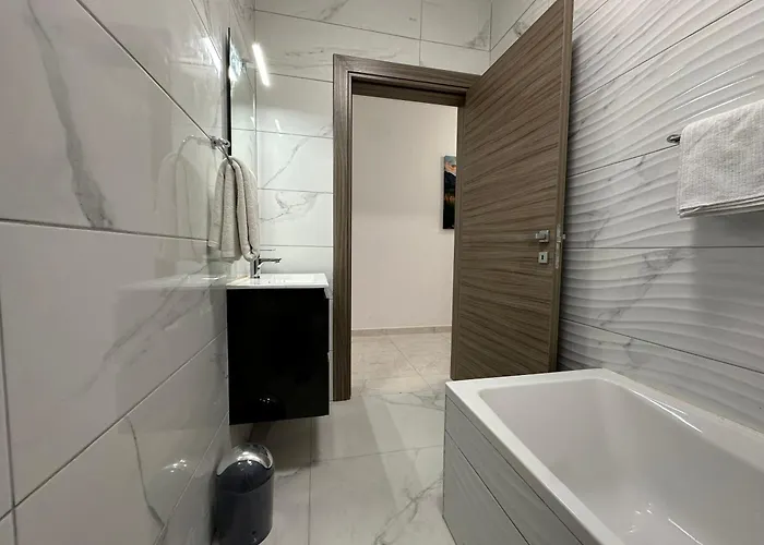 Mediterranean Nest *